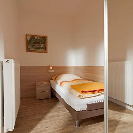 Ferienhaus Mien Huske-3